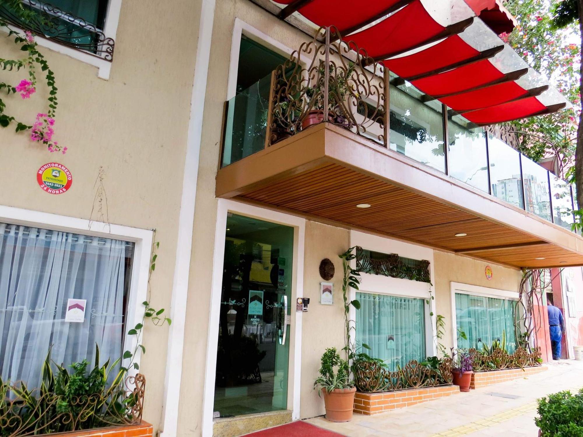 מנאוס Boutique Hotel Casa Teatro מראה חיצוני תמונה