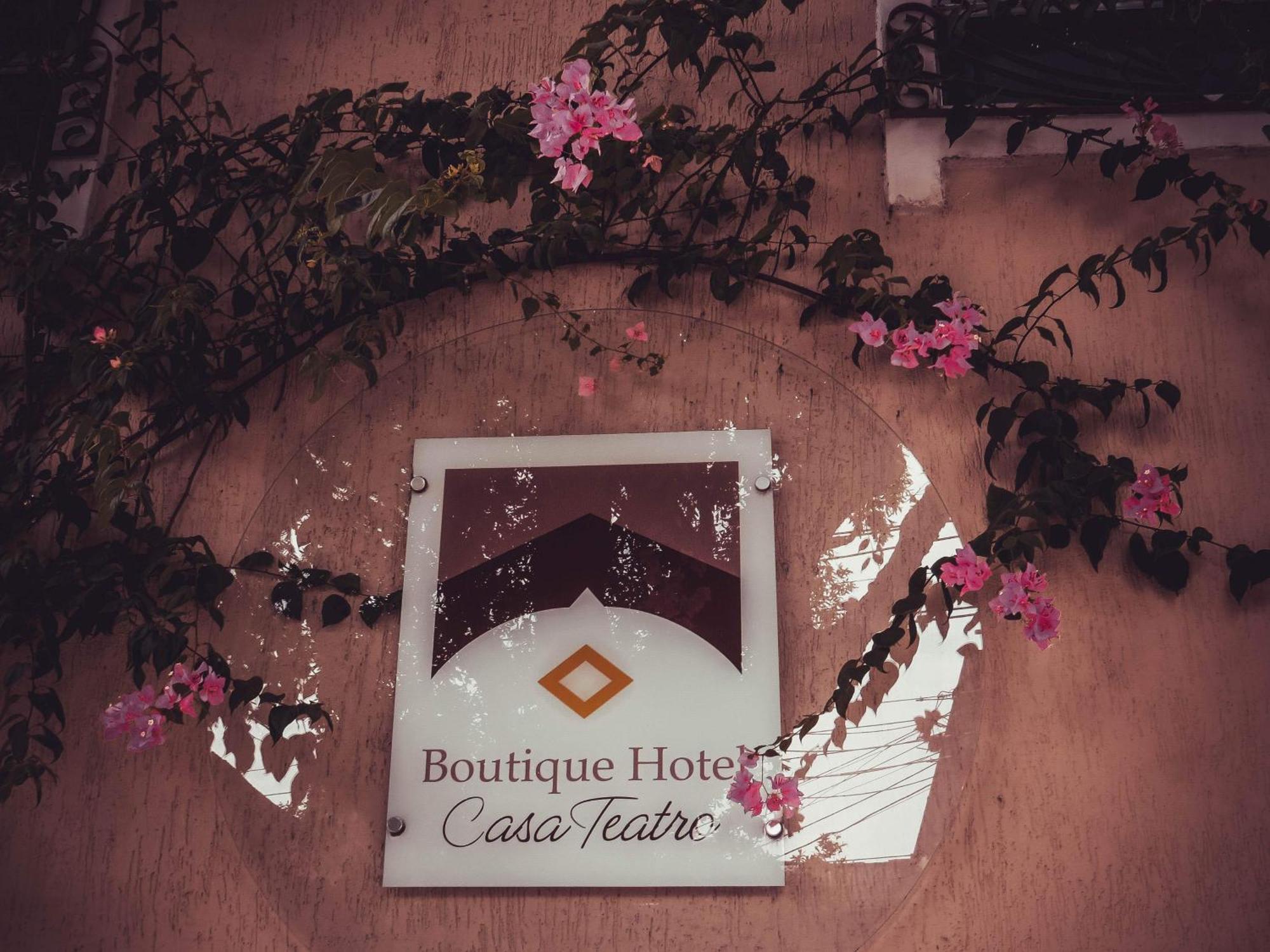 מנאוס Boutique Hotel Casa Teatro מראה חיצוני תמונה