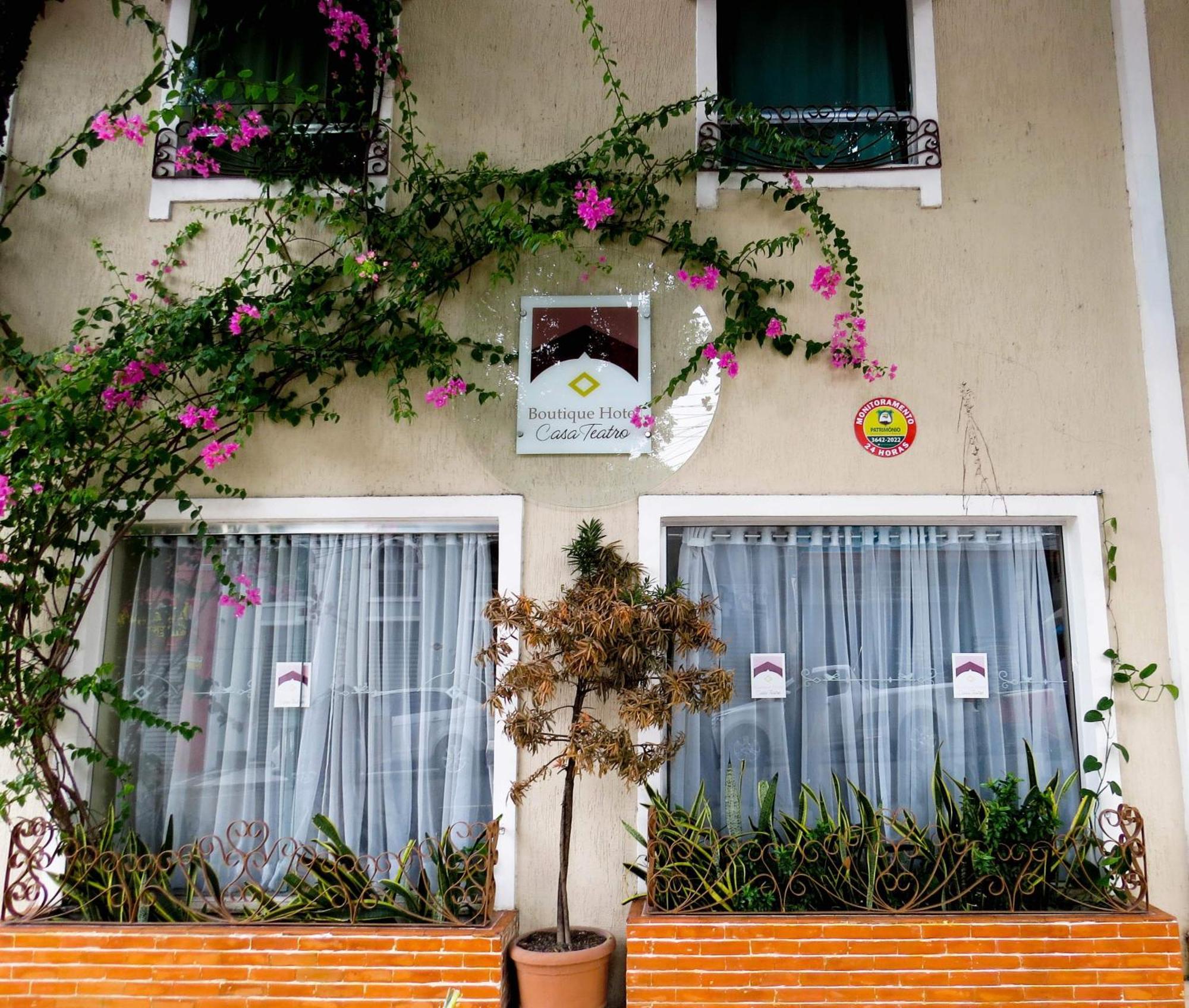 מנאוס Boutique Hotel Casa Teatro מראה חיצוני תמונה